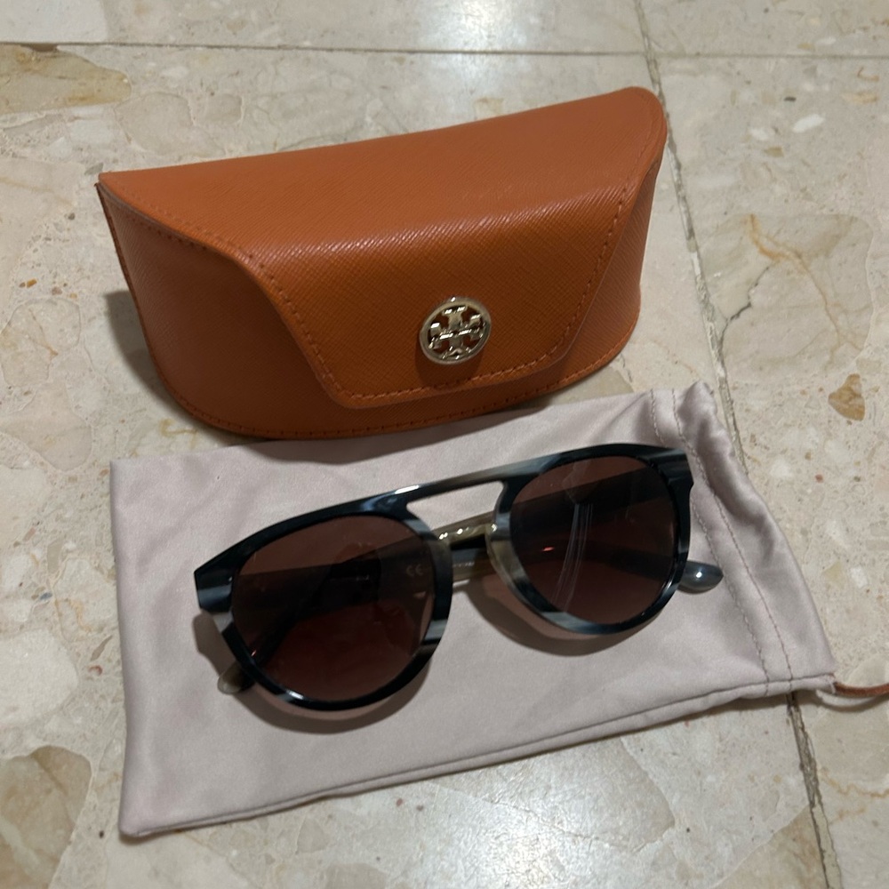 Tory Burch Black Sunglasses with Brown Case